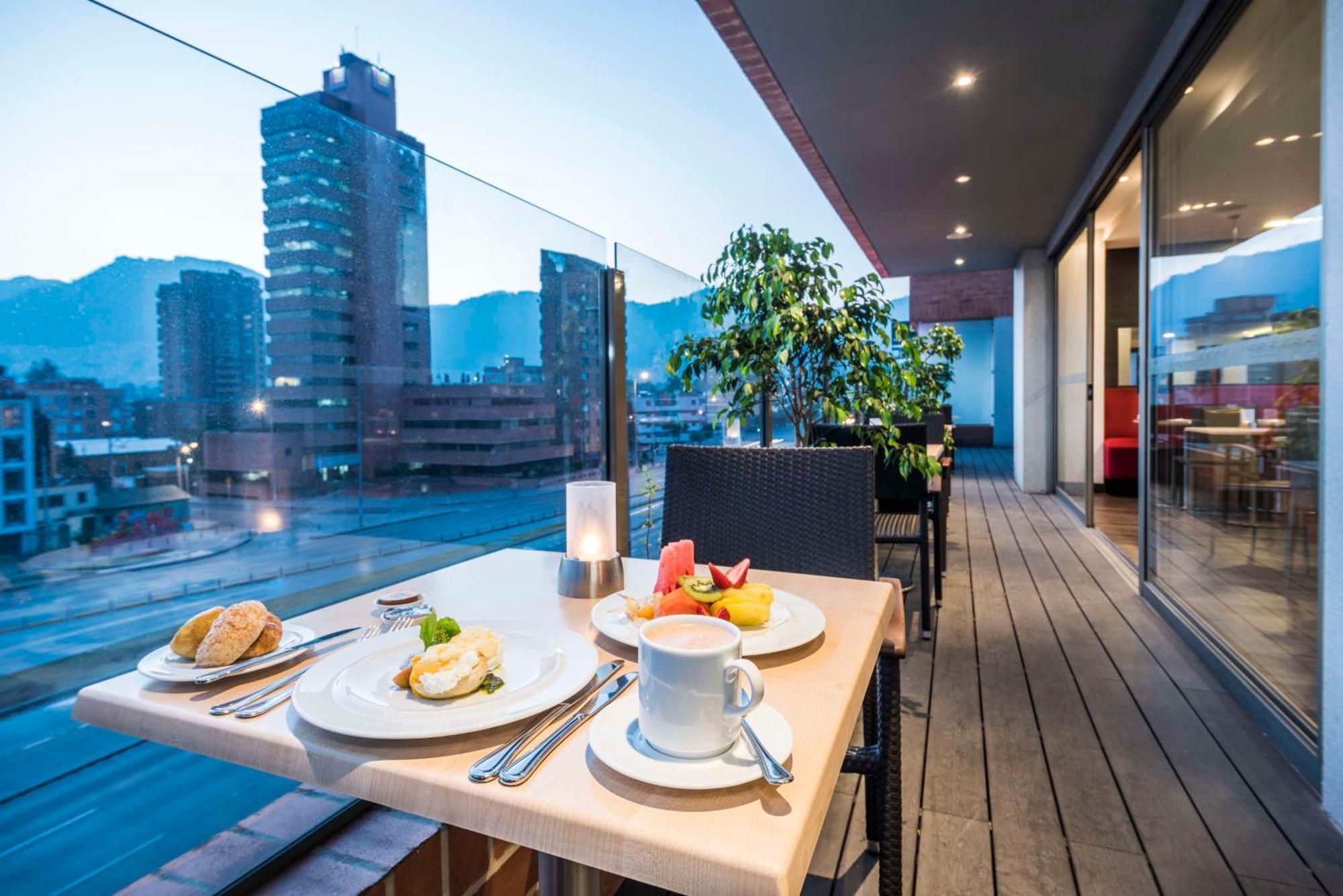 Nh Bogota Urban 26 Royal Ξενοδοχείο Εξωτερικό φωτογραφία
