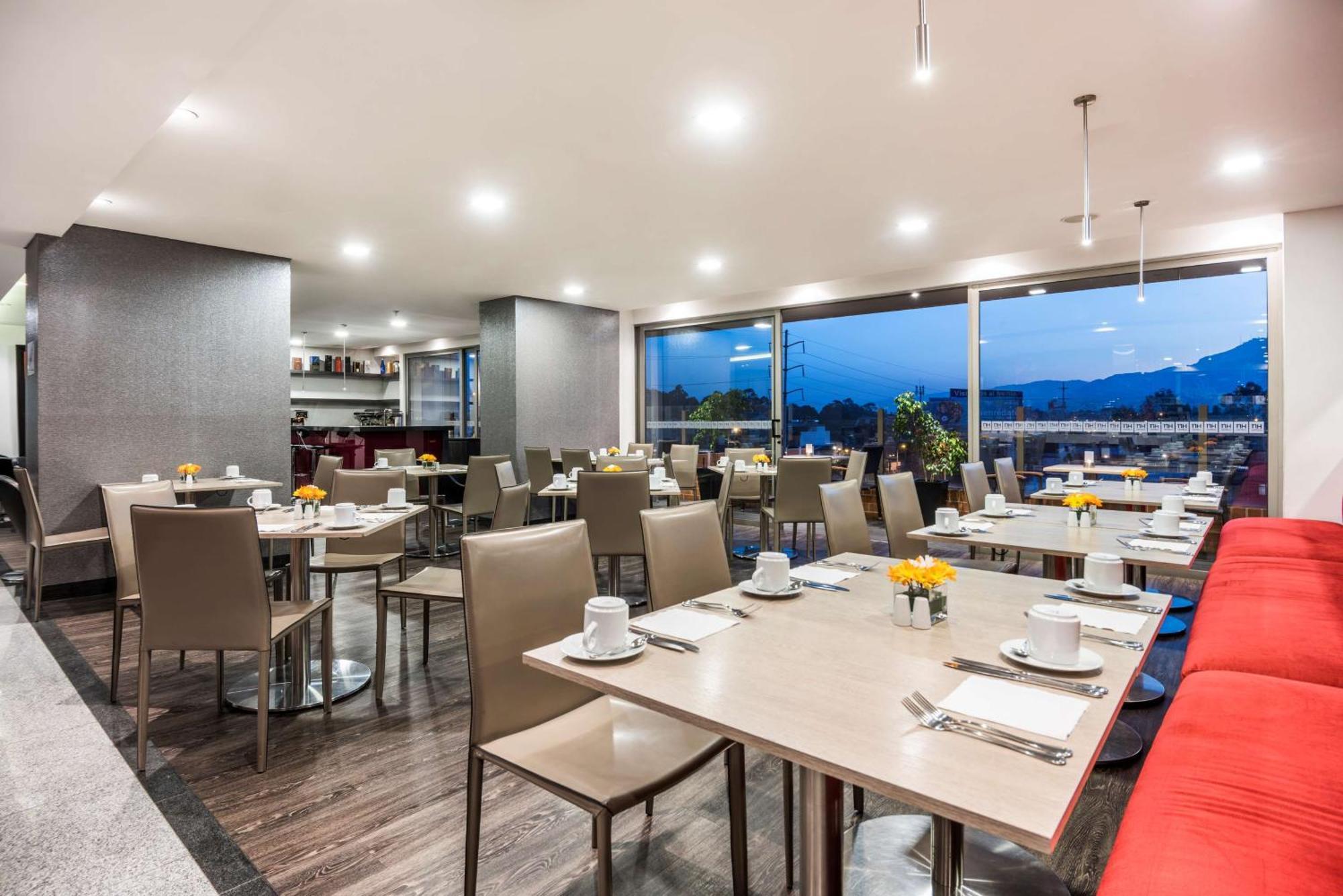 Nh Bogota Urban 26 Royal Ξενοδοχείο Εξωτερικό φωτογραφία