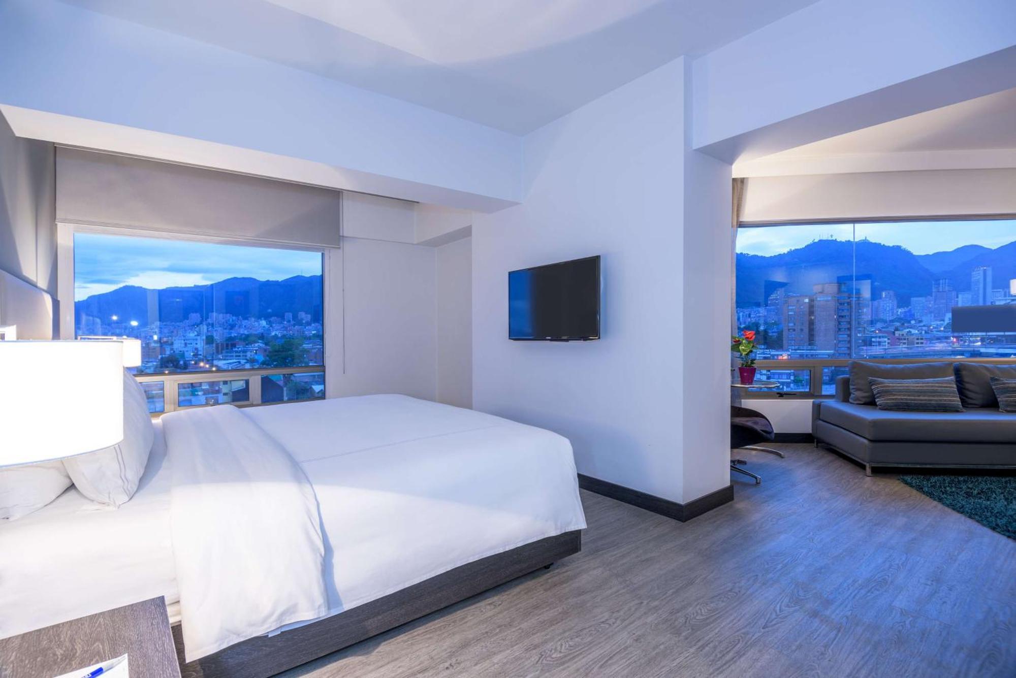 Nh Bogota Urban 26 Royal Ξενοδοχείο Εξωτερικό φωτογραφία