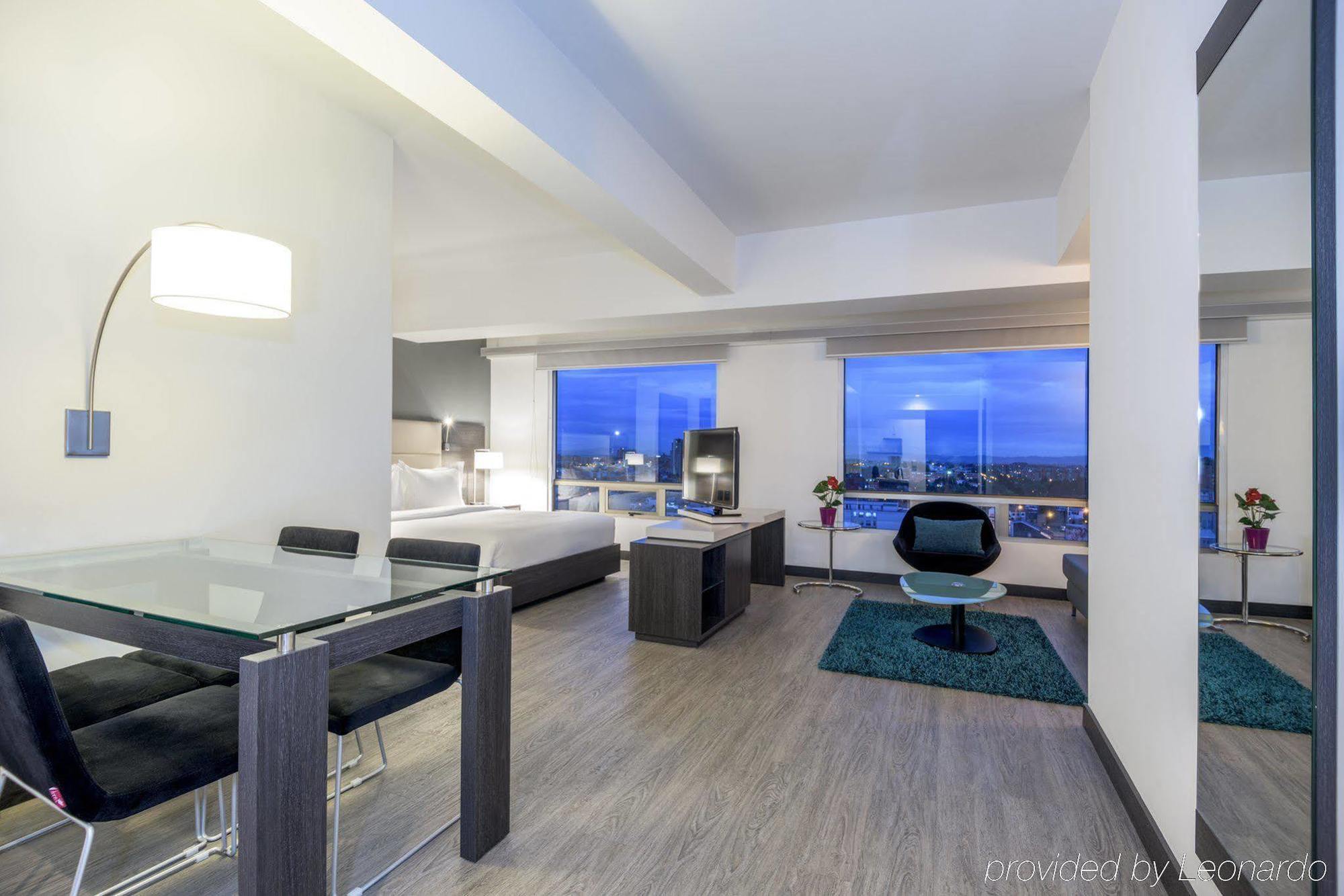 Nh Bogota Urban 26 Royal Ξενοδοχείο Εξωτερικό φωτογραφία
