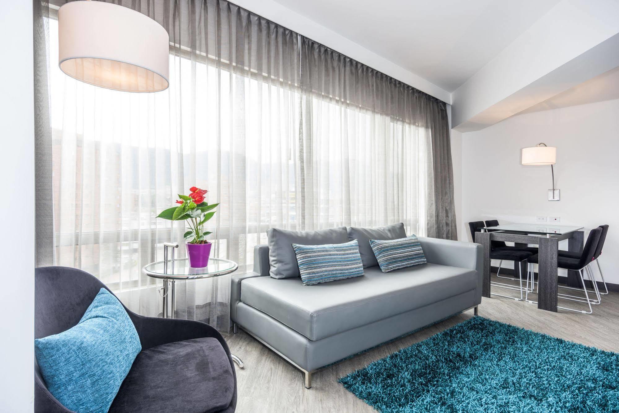 Nh Bogota Urban 26 Royal Ξενοδοχείο Εξωτερικό φωτογραφία